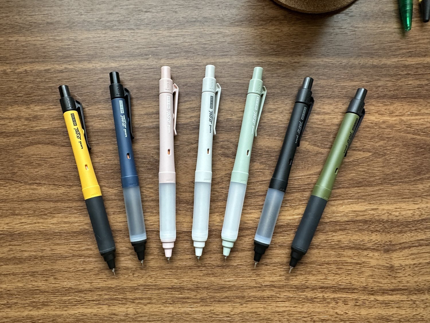 Top Ergonomic Pencils For Writers And Artists That Guarantees Comfort